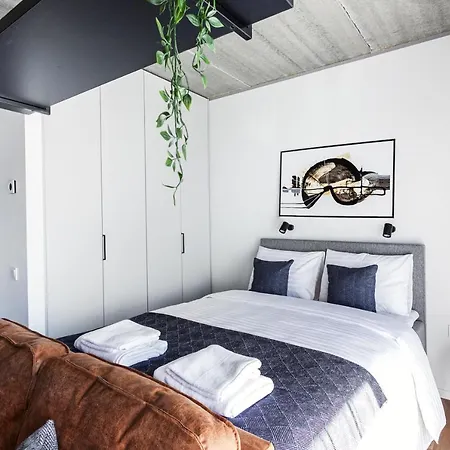 Apartmán Ozas Park Spacious & Modern *