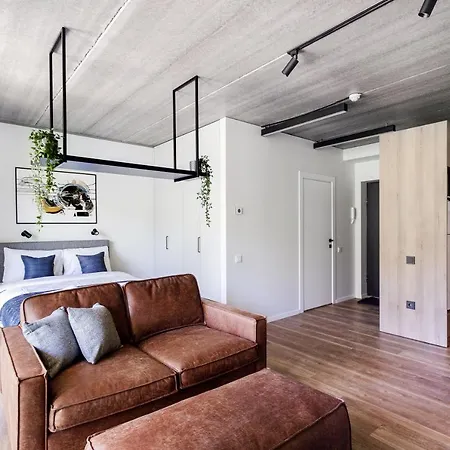 Ozas Park Spacious & Modern * Vilnius