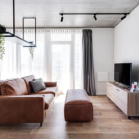 Apartment Ozas Park Spacious & Modern *